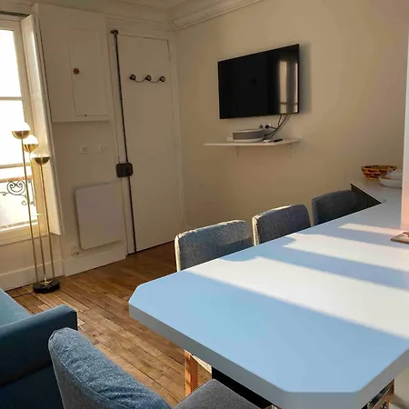 Superbe Quartier Latin Apartment *