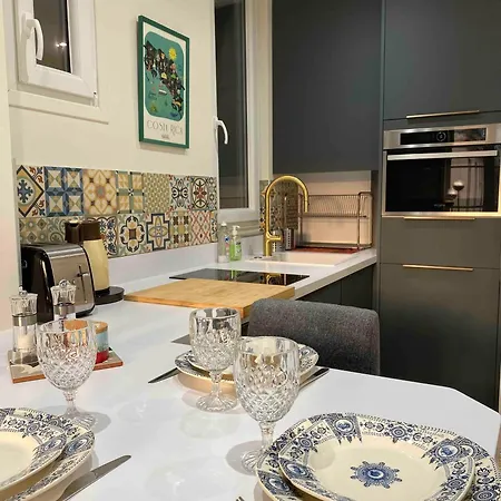 Superbe Quartier Latin Apartment